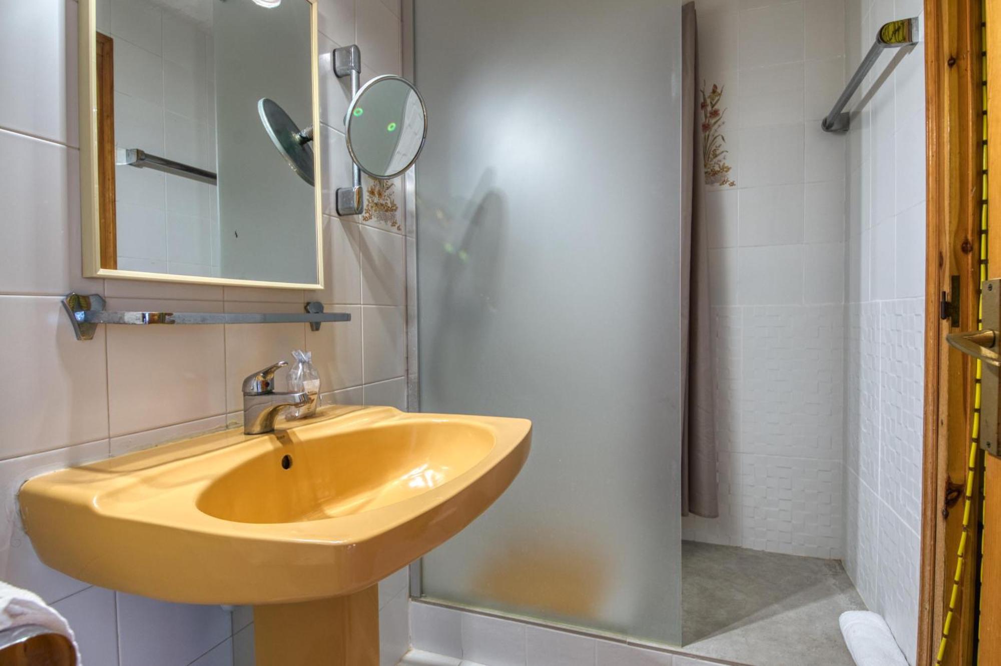 Apartaments Can Niell Калелья-де-Палафружель Экстерьер фото